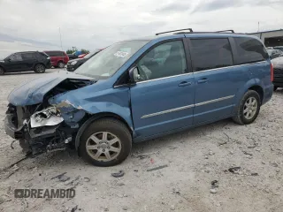 2011 Chrysler Town & Country Touring z VIN 2A4RR5DG7BR780048, wystawiony jako Copart lot #57401045 z przebiegiem 158 994 mil mil oraz Tytuł czysty. Historia ofert i sprzedaży dostępna na DreamBid. Obrazek 1.