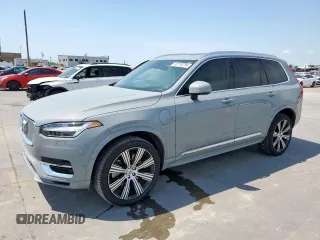 2024 Volvo XC90 Ultimate Bright Theme z VIN YV4H60CF9R1240394, wystawiony jako Copart lot #52716795 z przebiegiem 8 104 mil mil oraz Szkoda całkowita • Salvage title. Historia ofert i sprzedaży dostępna na DreamBid. Obrazek 1.