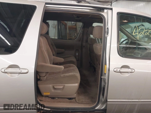 2001 Toyota Sienna LE z VIN 4T3ZF13C31U324428, wystawiony jako IAAI lot #42238030 z przebiegiem 209 762 mil mil oraz . Historia ofert i sprzedaży dostępna na DreamBid. Obrazek 8.