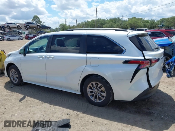 2022 Toyota Sienna XLE с VIN 5TDYRKECXNS074912, выставлен на аукционе IAAI как лот 42266527 с пробегом 59 596 миль миль и . История ставок и продаж доступна на DreamBid. Изображение 14.