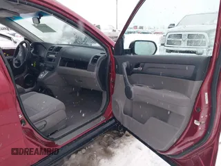 2008 Honda CR-V LX with VIN 3CZRE38358G701255, listed as a IAAI auction lot 41494171 with 267,757 mi miles and . Bid and sale history available at carsss.com. Image 5.