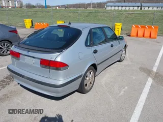 2002 Saab 9-3 z VIN YS3DF58K422029942, wystawiony jako IAAI lot #41827226 z przebiegiem 180 181 mil mil oraz . Historia ofert i sprzedaży dostępna na DreamBid. Obrazek 4.