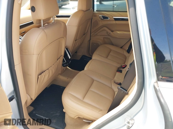 2016 Porsche Cayenne с VIN WP1AA2A2XGLA11351, выставлен на аукционе IAAI как лот 42719210 с пробегом 75 250 миль миль и . История ставок и продаж доступна на DreamBid. Изображение 8.