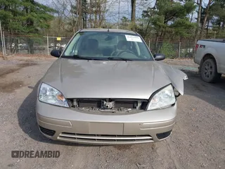 2007 Ford Focus S with VIN 1FAFP34N17W332474, listed as a IAAI auction lot 42052900 with 92,400 mi miles and . Bid and sale history available at carsss.com. Image 13.