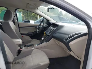 2013 Ford Focus SE with VIN 1FADP3F2XDL240898, listed as a IAAI auction lot 41975481 with 131,304 mi miles. Bid and sale history available at carsss.com. Image 5.