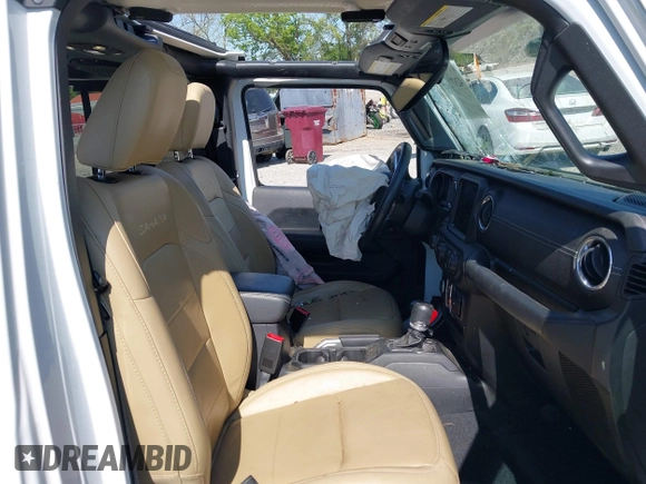 2019 Jeep Wrangler Unlimited Sahara with VIN 1C4HJXEN5KW509806, listed as a IAAI auction lot 42071325 with 95,549 mi miles and . Bid and sale history available at DreamBid. Image 5.