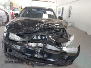2015 BMW 3 Series 320i с VIN WBA3B1G50FNT64152, выставлен на аукционе IAAI как лот 42303555 с пробегом 115 421 миль миль и . История ставок и продаж доступна на DreamBid. Изображение 12.
