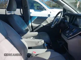 2016 Toyota Sienna XLE with VIN 5TDYK3DCXGS706385, listed as a IAAI auction lot 41286243 with 138,553 mi miles. Bid and sale history available at carsss.com. Image 5.