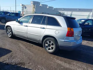2004 Chrysler Pacifica z VIN 2C8GM68404R378939, wystawiony jako IAAI lot #40791713 z przebiegiem 173 502 mil mil oraz . Historia ofert i sprzedaży dostępna na DreamBid. Obrazek 3.