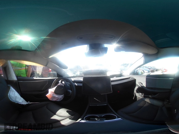 2025 Tesla Model 3 Long Range z VIN 5YJ3E1EA3SF981743, wystawiony jako IAAI lot #42352588 z przebiegiem Nie podano mil oraz . Historia ofert i sprzedaży dostępna na DreamBid. Obrazek 21.