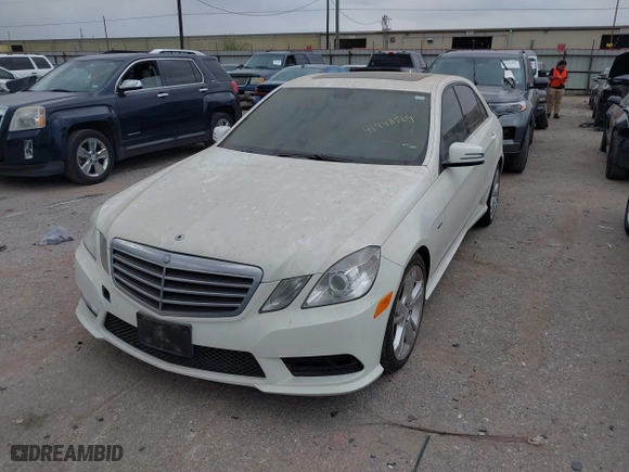 2012 Mercedes-Benz E-Class E 350 Luxury with VIN WDDHF5KB9CA659728, listed as a IAAI auction lot 41948569 with 156,322 mi miles. Bid and sale history available at carsss.com. Image 2.