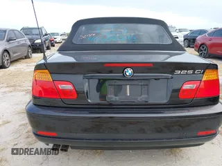 2004 BMW 3 Series 325Ci with VIN WBABW33414PL25483, listed as a IAAI auction lot 40604293 with 1 mi miles. Bid and sale history available at carsss.com. Image 16.