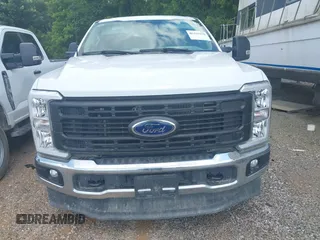 2024 Ford F-250 XL with VIN 1FT7X2BA0RED62373, listed as a IAAI auction lot 42485874 with 7,825 mi miles and . Bid and sale history available at DreamBid. Image 6.