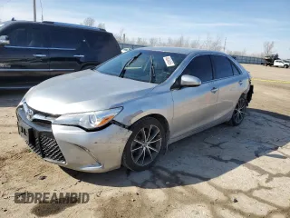 2015 Toyota Camry XLE with VIN 4T1BF1FK2FU031172, listed as a Copart auction lot 46034555 with 82,396 mi miles and Salvage Title. Bid and sale history available at carsss.com. Image 1.