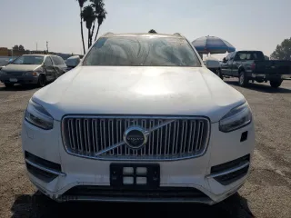2016 Volvo XC90 T6 Inscription with VIN YV4A22PL7G1050888, listed as a Copart auction lot 63042035 with 103,884 mi miles and Clean title. Bid and sale history available at DreamBid. Image 5.