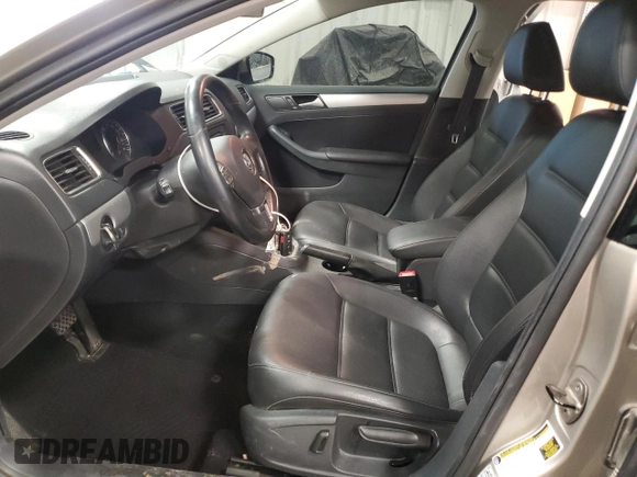 2014 Volkswagen Jetta SE with VIN 3VWD07AJ4EM229753, listed as a Copart auction lot 60331925 with 200,647 mi miles and Clean title. Bid and sale history available at DreamBid. Image 7.