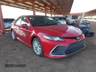 2023 Toyota Camry LE z VIN 4T1C11AK0PU176965, wystawiony jako IAAI lot #41466088 z przebiegiem 30 128 mil mil oraz . Historia ofert i sprzedaży dostępna na DreamBid. Obrazek 1.