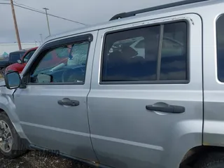 2008 Jeep Patriot Sport z VIN 1J8FF28W78D749498, wystawiony jako IAAI lot #42176034 z przebiegiem 154 625 mil mil oraz . Historia ofert i sprzedaży dostępna na DreamBid. Obrazek 14.