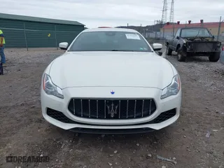 2017 Maserati Quattroporte S Q4 with VIN ZAM56RRA0H1227405, listed as a IAAI auction lot 41964889 with 37,965 mi miles. Bid and sale history available at carsss.com. Image 13.