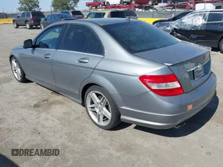 2008 Mercedes-Benz C 300 Sport z VIN WDDGF54X78R027209, wystawiony jako IAAI lot #42586909 z przebiegiem 146 867 mil mil oraz . Historia ofert i sprzedaży dostępna na DreamBid. Obrazek 3.
