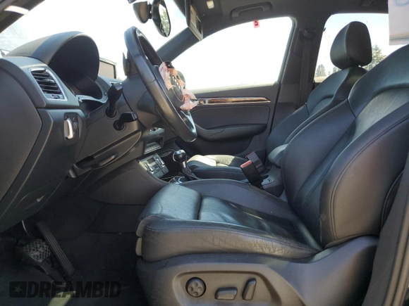 2015 Audi Q3 Prestige with VIN WA1GFCFS3FR004159, listed as a Copart auction lot 59004365 with 114,389 mi miles and Salvage title. Bid and sale history available at DreamBid. Image 7.