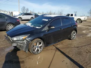 2017 Ford Focus ST with VIN 1FADP3L93HL254326, listed as a Copart auction lot 50044185 with 101,616 mi miles and Salvage Title. Bid and sale history available at carsss.com. Image 1.