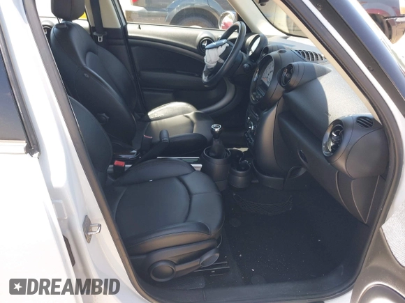 2014 MINI Countryman S с VIN WMWZC3C56EWP52407, выставлен на аукционе IAAI как лот 42255716 с пробегом 74 943 миль миль и . История ставок и продаж доступна на DreamBid. Изображение 5.