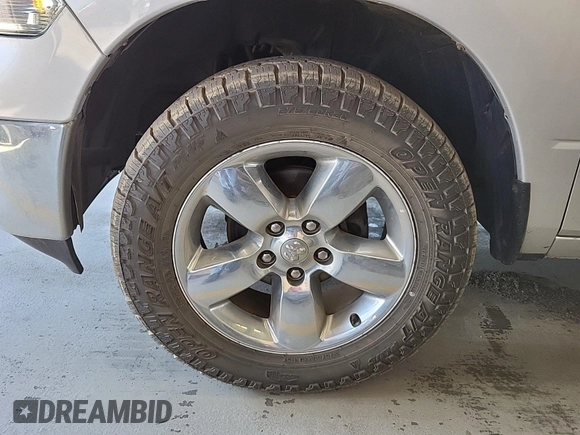 2013 Ram 1500 SLT z VIN 1C6RR7GT8DS695903, wystawiony jako IAAI lot #42557303 z przebiegiem 111 147 mil mil oraz . Historia ofert i sprzedaży dostępna na DreamBid. Obrazek 35.