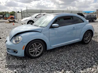 2013 Volkswagen Beetle Fender Edition z VIN 3VWJP7AT4DM609125, wystawiony jako Copart lot #55358305 z przebiegiem 85 911 mil mil oraz Szkoda całkowita • Salvage title. Historia ofert i sprzedaży dostępna na DreamBid. Obrazek 1.