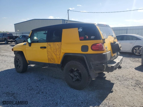 2007 Toyota FJ Cruiser with VIN JTEBU11F670072834, listed as a Copart auction lot 50380605 with 174,226 mi miles and Salvage Title. Bid and sale history available at carsss.com. Image 2.