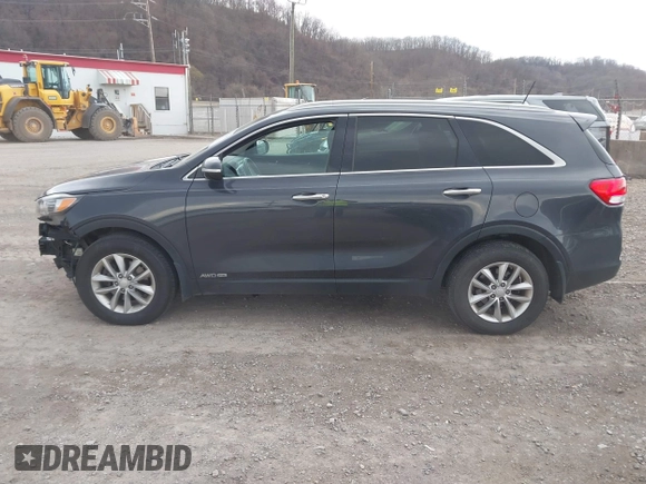 2018 Kia Sorento LX V6 with VIN 5XYPGDA57JG368022, listed as a IAAI auction lot 41853491 with 173,830 mi miles. Bid and sale history available at carsss.com. Image 14.