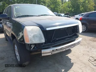 2009 GMC Yukon z VIN 1GKFK13509R120198, wystawiony jako IAAI lot #42426935 z przebiegiem Nie podano mil oraz . Historia ofert i sprzedaży dostępna na DreamBid. Obrazek 6.