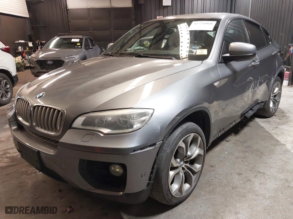 2014 BMW X6 50i with VIN 5UXFG8C55EL592995, listed as a IAAI auction lot 41724960 with 137,112 mi miles. Bid and sale history available at carsss.com. Image 20.