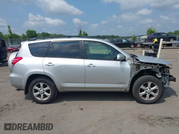 2011 Toyota RAV4 Limited with VIN 2T3DF4DV5BW102695, listed as a IAAI auction lot 42445277 with 198,691 mi miles and . Bid and sale history available at DreamBid. Image 13.