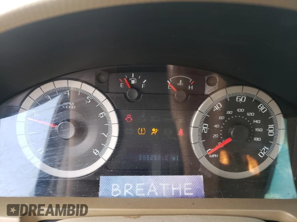 2008 Ford Escape Limited с VIN 1FMCU04158KB99840, выставлен на аукционе Copart как лот 55378655 с пробегом 203 250 миль миль и Списание • Salvage title. История ставок и продаж доступна на DreamBid. Изображение 9.