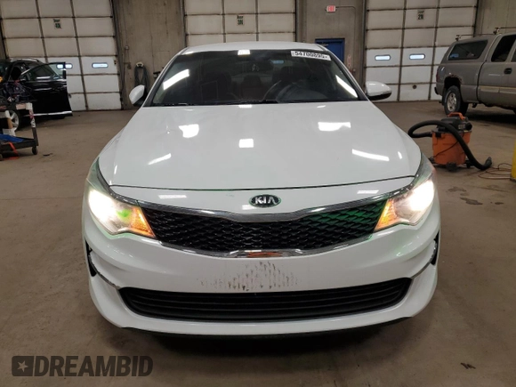 2018 Kia Optima LX with VIN 5XXGT4L31JG242900, listed as a Copart auction lot 54700895 with 110,882 mi miles and Salvage title. Bid and sale history available at DreamBid. Image 5.