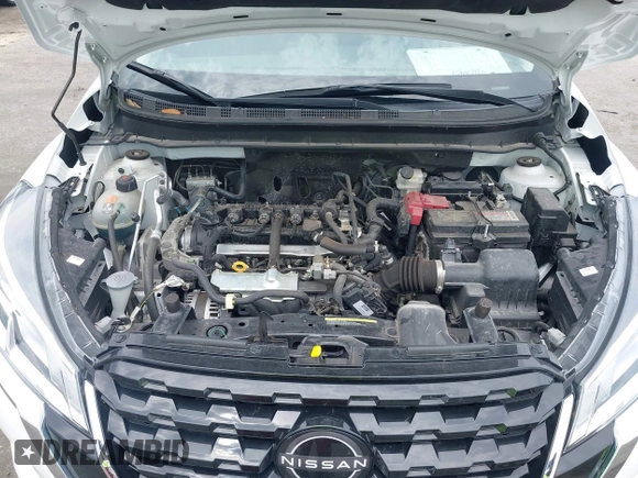 2022 Nissan Kicks S z VIN 3N1CP5BV3NL503498, wystawiony jako IAAI lot #42203907 z przebiegiem 30 139 mil mil oraz . Historia ofert i sprzedaży dostępna na DreamBid. Obrazek 10.