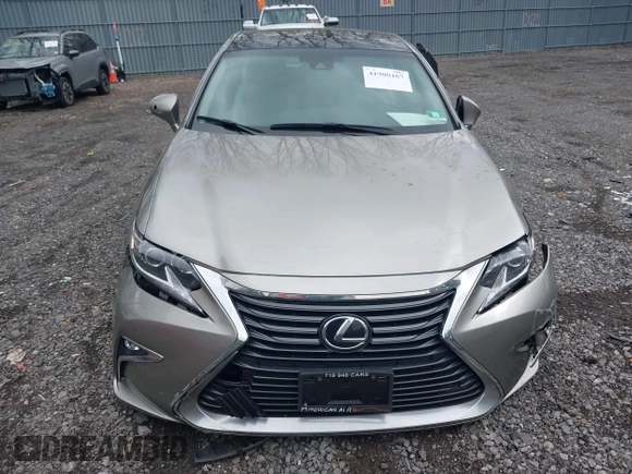 2018 Lexus ES with VIN 58ABK1GG0JU089840, listed as a IAAI auction lot 41900167 with 94,484 mi miles. Bid and sale history available at carsss.com. Image 12.