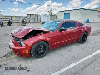 2014 Ford Mustang V6 z VIN 1ZVBP8AM7E5301666, wystawiony jako Copart lot #62956785 z przebiegiem 191 157 mil mil oraz Szkoda całkowita • Salvage title. Historia ofert i sprzedaży dostępna na DreamBid. Obrazek 1.