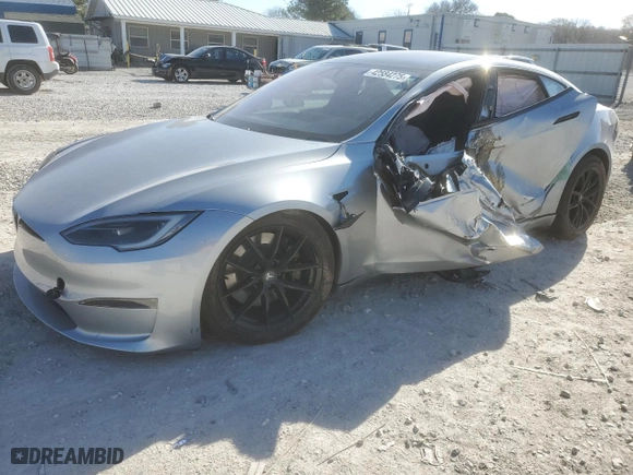 2024 Tesla Model S with VIN 5YJSA1E56RF541102, listed as a Copart auction lot 42584275 with 0 mi miles and Salvage Title. Bid and sale history available at carsss.com. Image 1.
