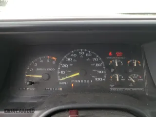 1996 Chevrolet Suburban with VIN 1GNFK16R5TJ381317, listed as a Copart auction lot 50214885 with 2,534,495 mi miles and Salvage Title. Bid and sale history available at carsss.com. Image 9.