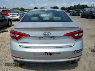 2017 Hyundai Sonata 2.4L z VIN 5NPE24AF9HH492262, wystawiony jako Copart lot #57362095 z przebiegiem 232 775 mil mil oraz Czysty tytuł • Clean title. Historia ofert i sprzedaży dostępna na DreamBid. Obrazek 6.