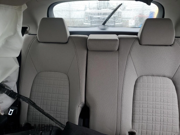 2024 Honda HR-V LX with VIN 3CZRZ1H35RM733313, listed as a Copart auction lot 57573485 with 23,683 mi miles and Salvage title. Bid and sale history available at DreamBid. Image 10.