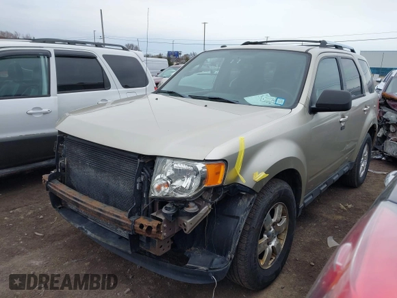 2012 Ford Escape Limited with VIN 1FMCU0EG7CKC15211, listed as a IAAI auction lot 41893797 with 95,561 mi miles. Bid and sale history available at carsss.com. Image 2.