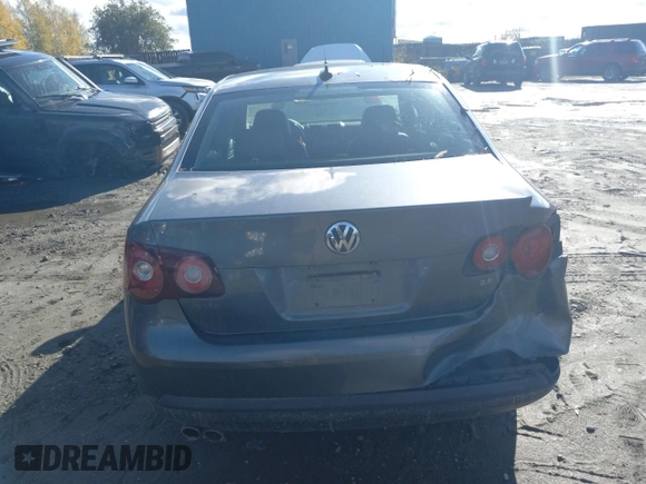 2008 Volkswagen Jetta Sedan SE with VIN 3VWRM71K68M191157, listed as a Copart auction lot 69636864 with 162,025 mi miles and Salvage Title. Bid and sale history available at carsss.com. Image 6.