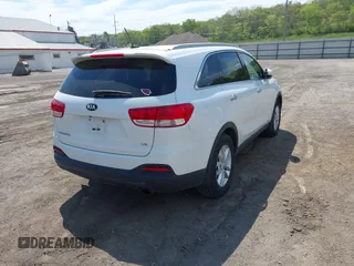 2016 Kia Sorento LX with VIN 5XYPGDA53GG183202, listed as a IAAI auction lot 42212026 with 135,482 mi miles and . Bid and sale history available at carsss.com. Image 4.