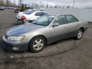 1997 Lexus ES 300 z VIN JT8BF22G3V5011449, wystawiony jako Copart lot #51541175 z przebiegiem 233 736 mil mil oraz Szkoda całkowita • Salvage title. Historia ofert i sprzedaży dostępna na DreamBid. Obrazek 1.