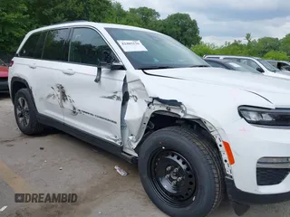 2024 Jeep Grand Cherokee с VIN 1C4RJYB61RC115982, выставлен на аукционе IAAI как лот 42485536 с пробегом 36 360 миль миль и . История ставок и продаж доступна на DreamBid. Изображение 6.