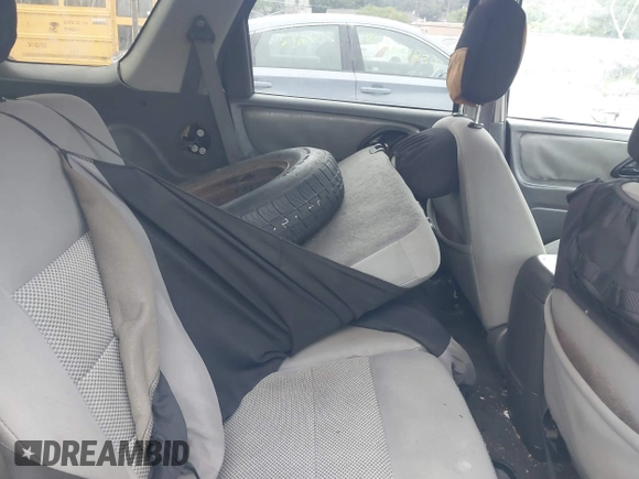 2005 Ford Escape XLT с VIN 1FMYU93185KE46923, выставлен на аукционе IAAI как лот 40062345 с пробегом Не указан миль и . История ставок и продаж доступна на DreamBid. Изображение 8.