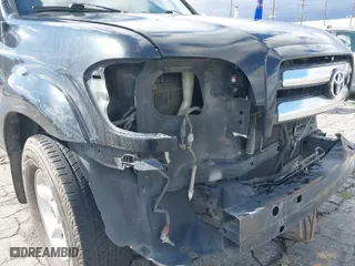 2005 Toyota Tundra SR5 with VIN 5TBET34185S475717, listed as a IAAI auction lot 41755564 with 237,629 mi miles. Bid and sale history available at carsss.com. Image 18.